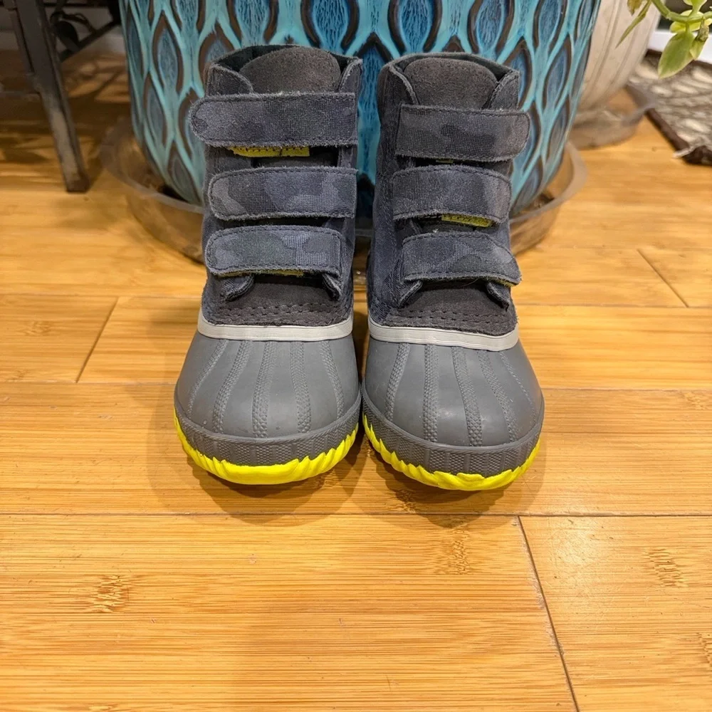 Sorel Cheyanne II Strap Boot - Toddler Boys' size 11